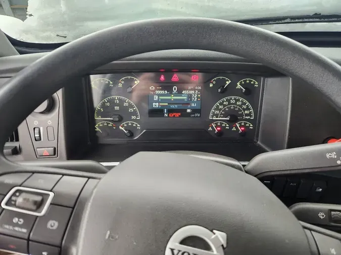 2022 VOLVO VNL64T740b33f88a88670db309cc4386eb9a6d1d7