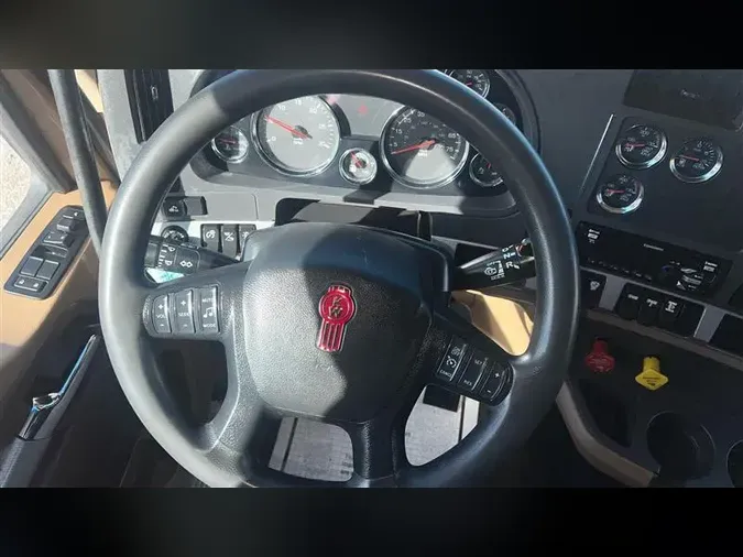 2021 KENWORTH T680