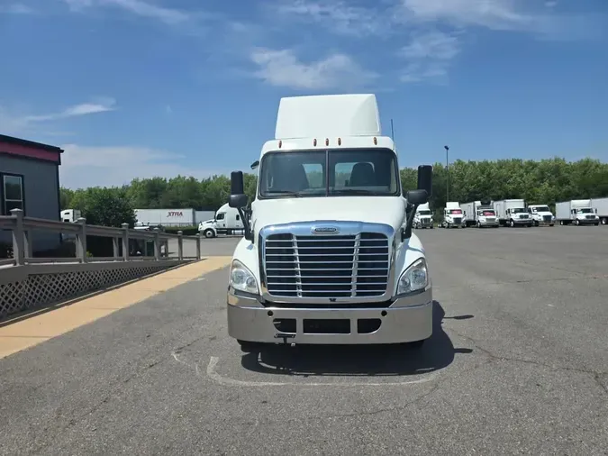 2019 FREIGHTLINER/MERCEDES CASCADIA 125b3419b8baafbdda5a31a603d665a39f7