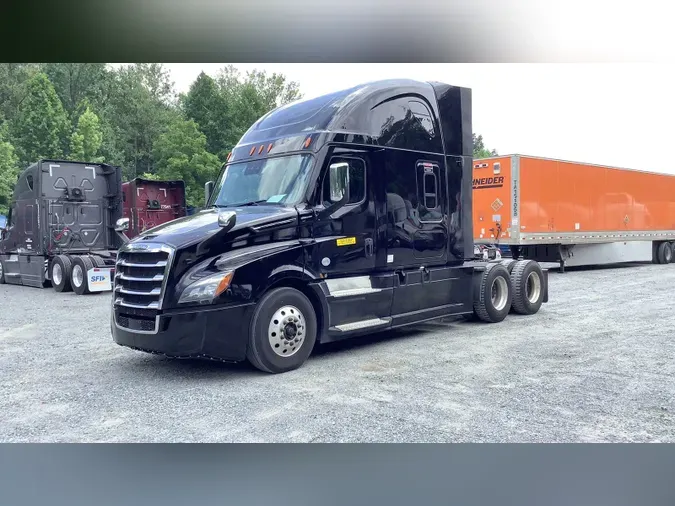 2020 Freightliner Cascadia