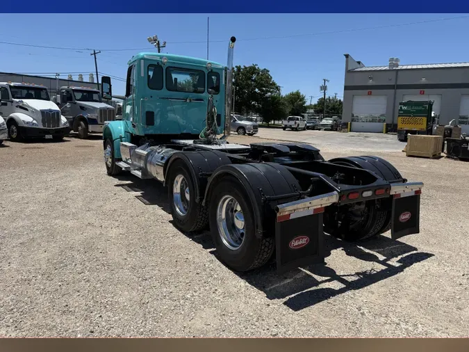 2023 Peterbilt 567