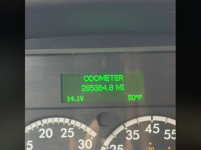 2018 FREIGHTLINER M2 106