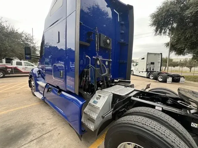 2021 Kenworth T680