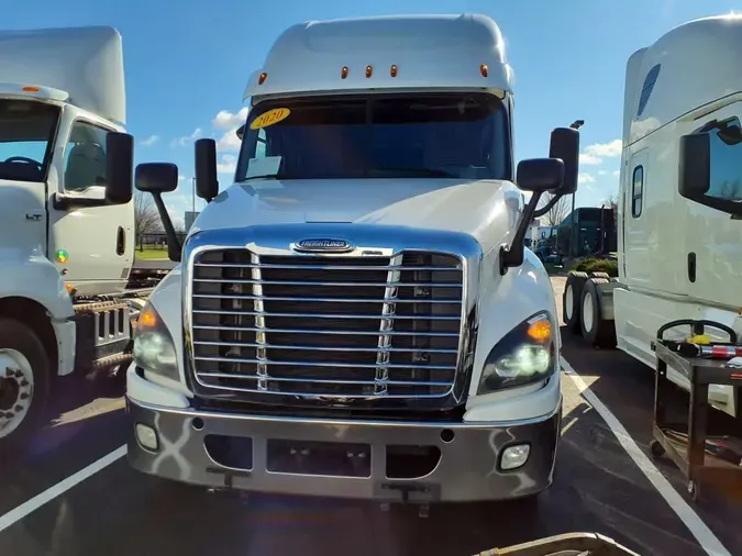 2020 FREIGHTLINER/MERCEDES CASCADIA 125