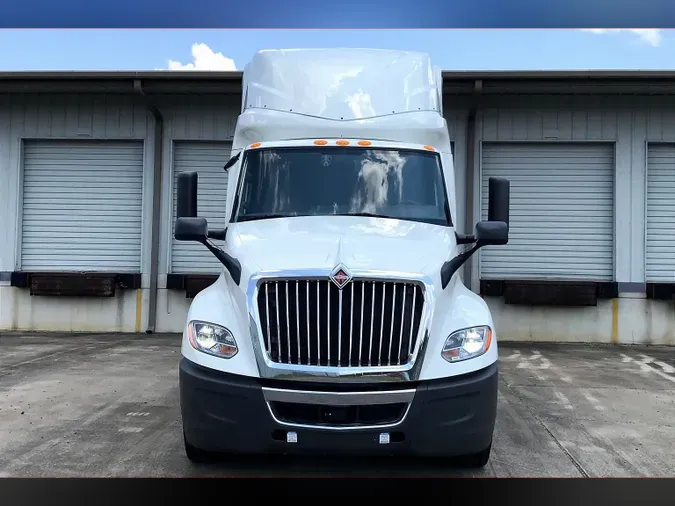 2023 INT LT625 6x4