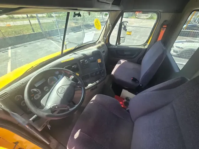 2019 FREIGHTLINER/MERCEDES CASCADIA 113