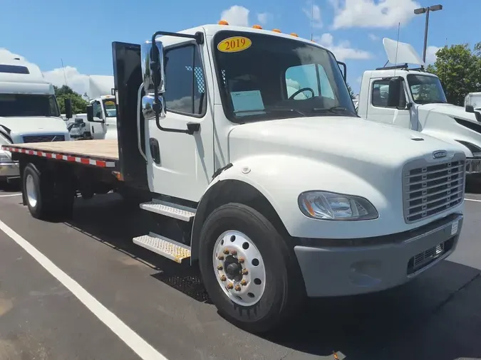 2019 FREIGHTLINER M2 106