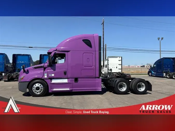 2022 FREIGHTLINER CA126