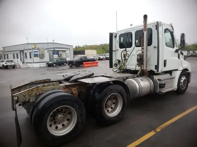 2021 FREIGHTLINER NEW CASCADIA PX12664