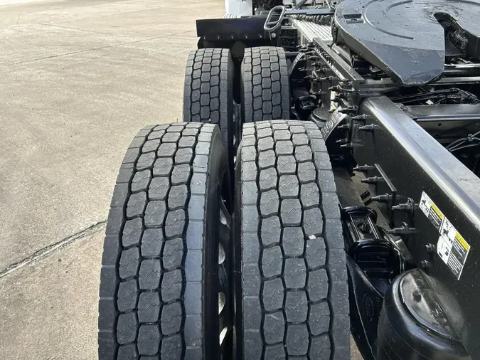 2020 Peterbilt 567