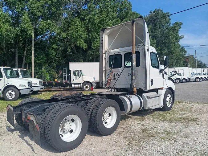 2019 FREIGHTLINER/MERCEDES NEW CASCADIA PX12664