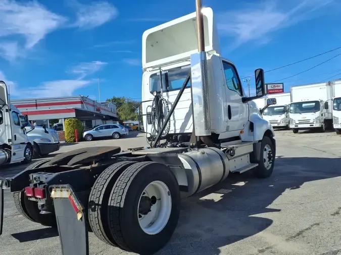 2021 NAVISTAR INTERNATIONAL LT625 DAYCAB S/A