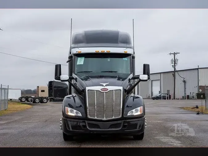 2023 PETERBILT 579