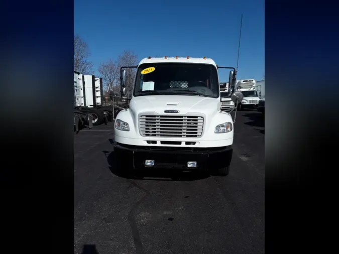 2013 FREIGHTLINER/MERCEDES M2 106