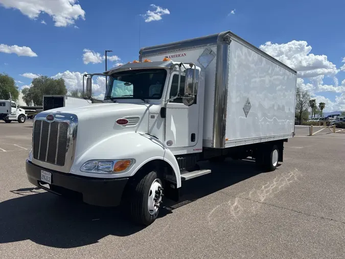2019 Peterbilt 325