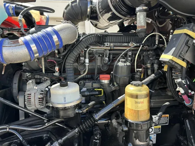 2019 Peterbilt 365
