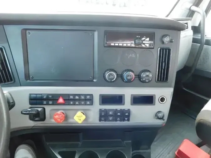 2019 Freightliner Cascadia Day Cab