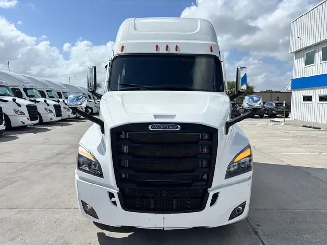 2022 Freightliner PT126SLP