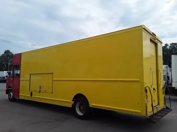 2016 FRTLR CUSTOM CHASSIS CORP MT55