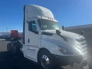 2020 FREIGHTLINER/MERCEDES NEW CASCADIA PX12664