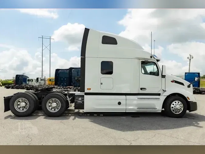2022 PETERBILT 579
