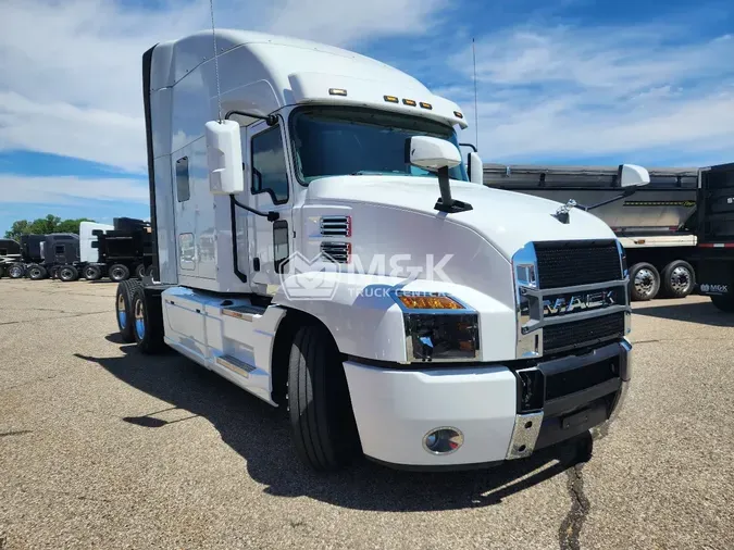 2023 MACK ANTHEM AN64T