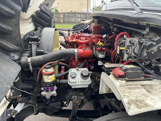 2020 Freightliner Business Class M2 106