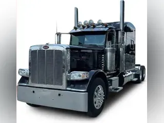2022 Peterbilt 389