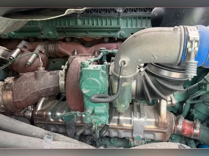 2020 VOLVO VNL64T860b375029017f6e1d779c3f73edc2bf9b8