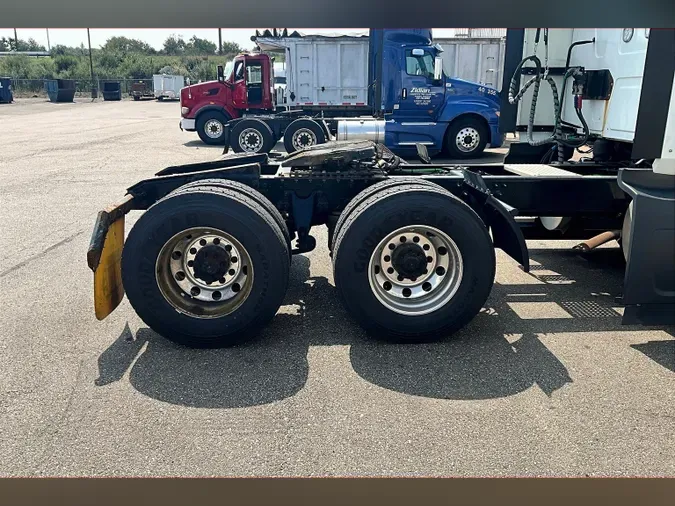2022 INT LT625 6x4