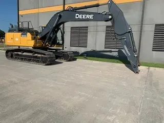 2019 John Deere 300G LC