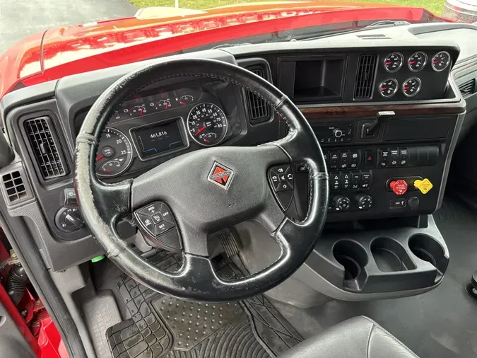 2023 International HX620 Sleeper