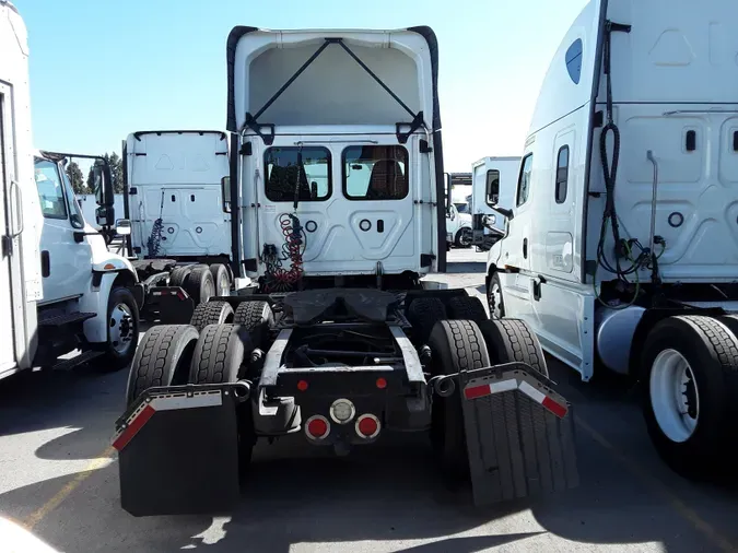 2019 FREIGHTLINER/MERCEDES CASCADIA 125