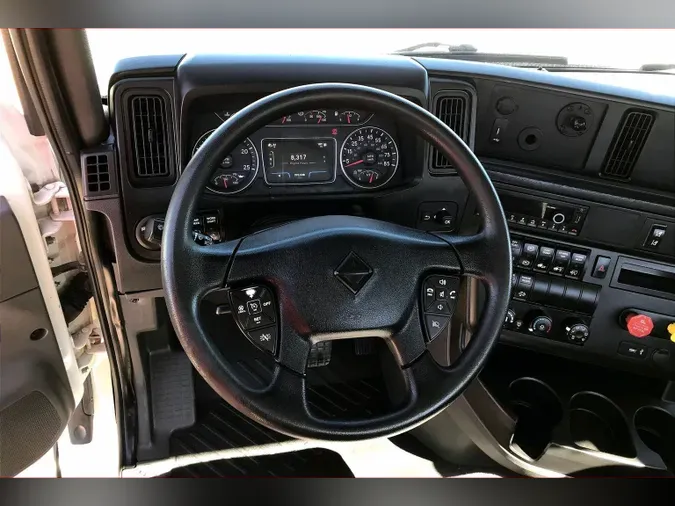 2021 INT LT625 6x4