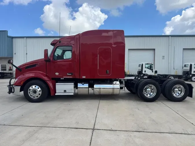 2022 Peterbilt 579b38975d2759009ed4ebee50b843aa8a1