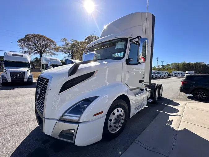 2018 Volvo VNL64T300