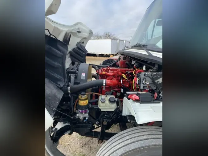 2020 FREIGHTLINER/MERCEDES M2 106