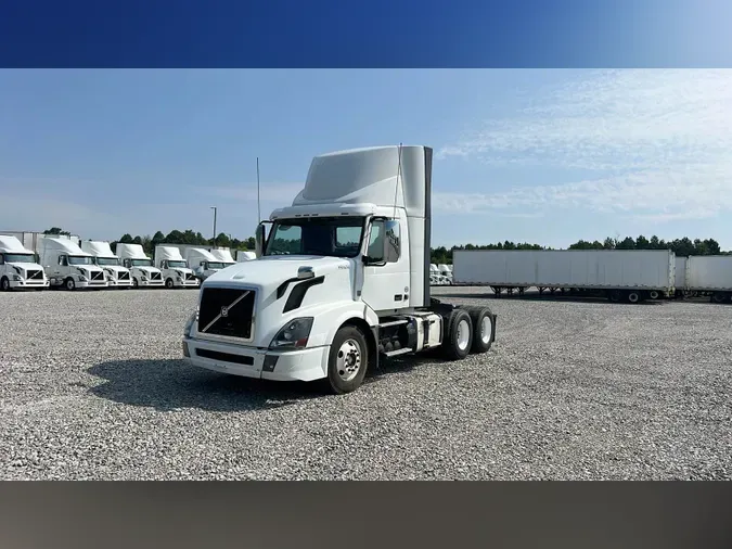 2016 Volvo VNL300