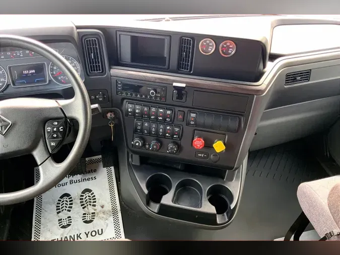 2026 INT LT625 6X4b38fba5086c24f93143e891add583663