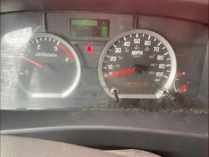 2019 ISUZU NQR