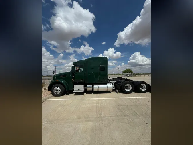 2021 Peterbilt 567