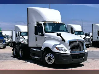2022 INT LT625 6x4