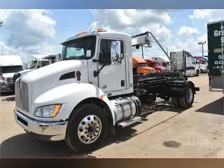 2018 KENWORTH T370