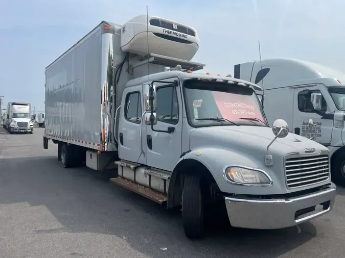 2015 FREIGHTLINER M2 106