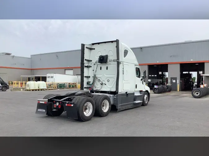 2021 Freightliner Cascadia