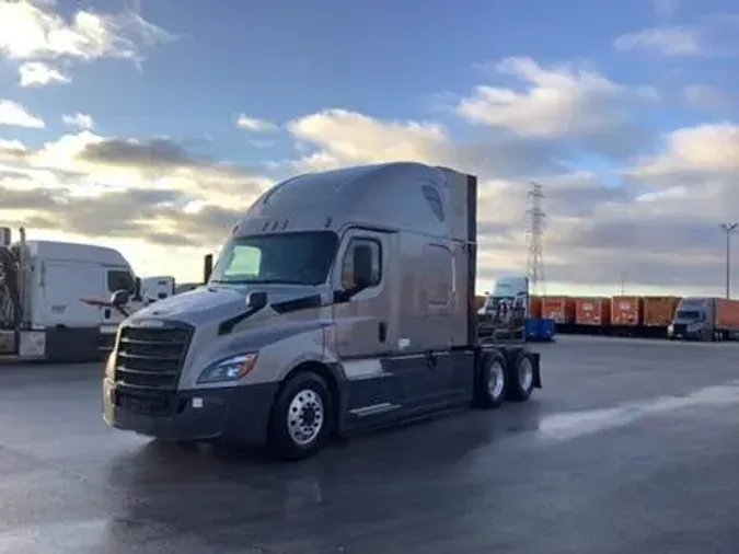 2020 Freightliner Cascadia