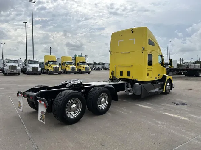 2023 Kenworth T680