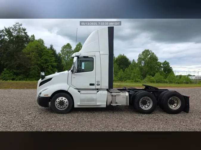 2018 Volvo VNL300