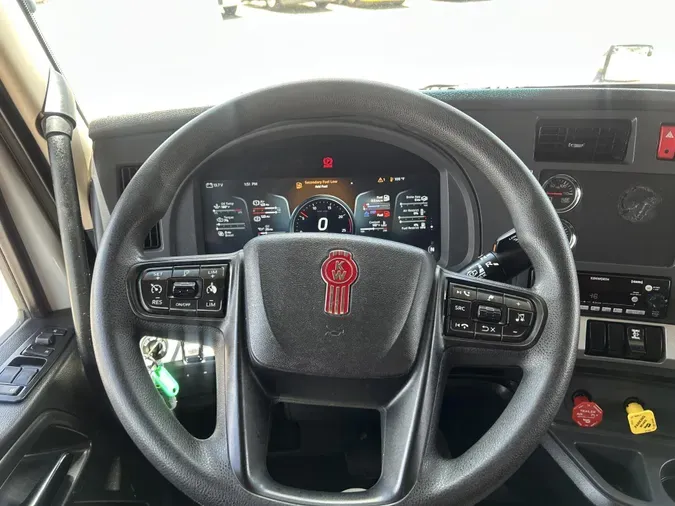 2023 Kenworth T680