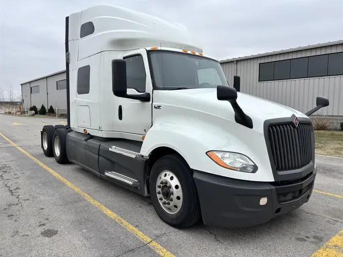 2020 International LT625
